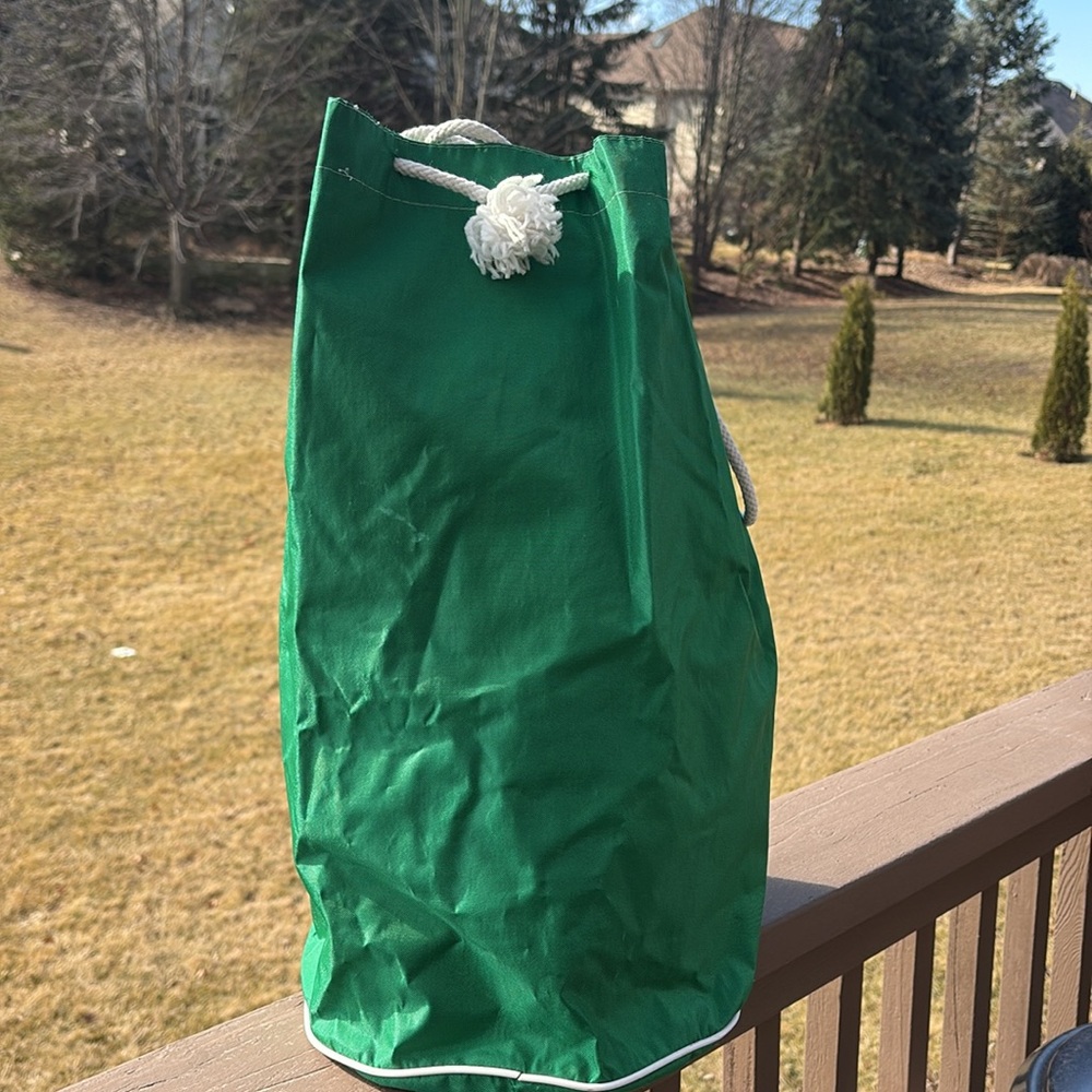 United Colors of Benetton Green Nylon Duffle Bag 1980s Iconic Collectible - Picture 3 of 12